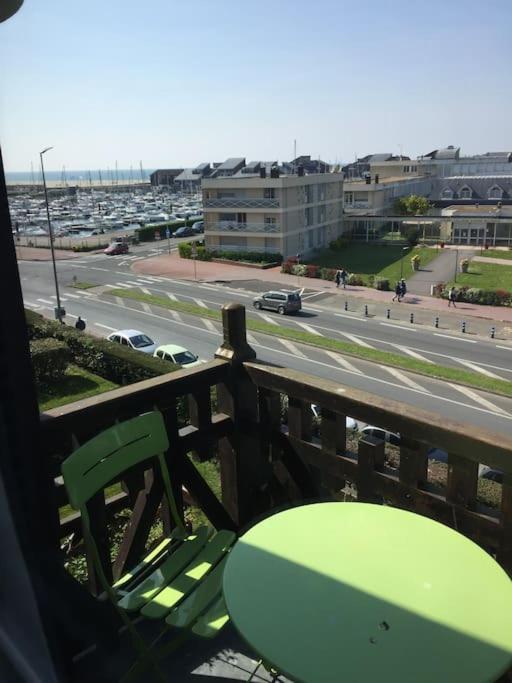 Appartamento Les Embruns - Le Balcon - 2Eme Etage Deauville Esterno foto